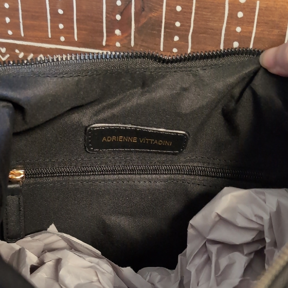 Adrienne Vittadini Black Multi-Pocket Hobo Bag W / Zippered Bag Charm - Picture 8 of 9